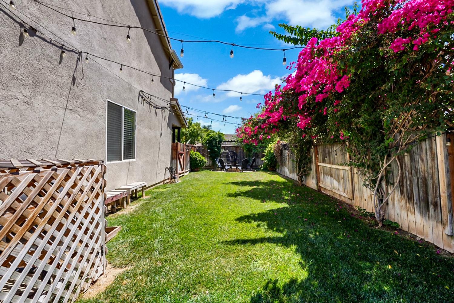 1443 Longhorn Ln, Patterson, CA 95363