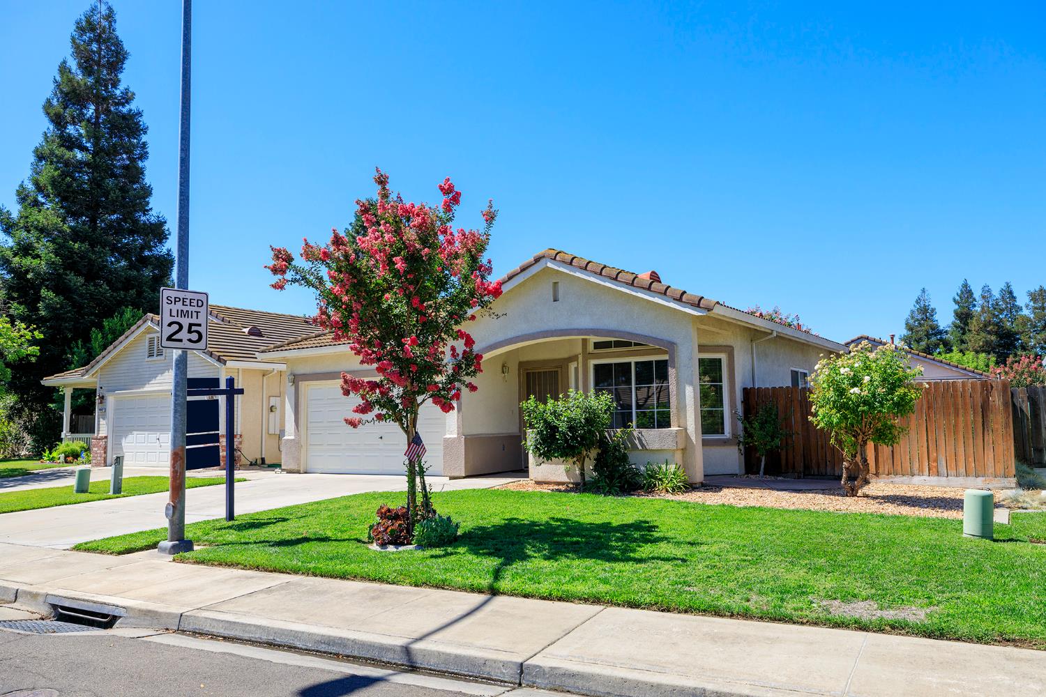 3377 Four Seasons Dr, Turlock, CA 95382