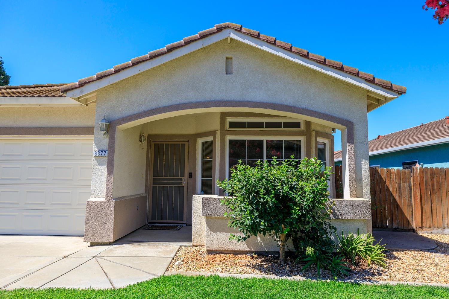 3377 Four Seasons Dr, Turlock, CA 95382