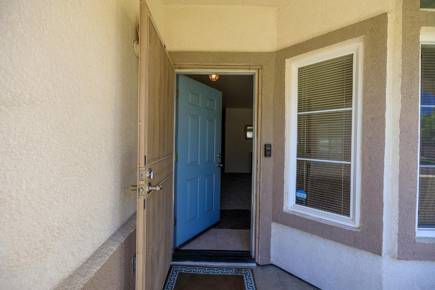 3377 Four Seasons Dr, Turlock, CA 95382