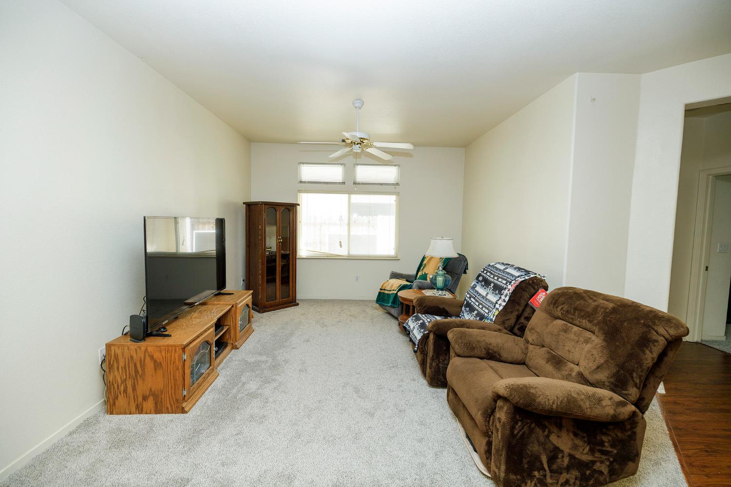 3377 Four Seasons Dr, Turlock, CA 95382