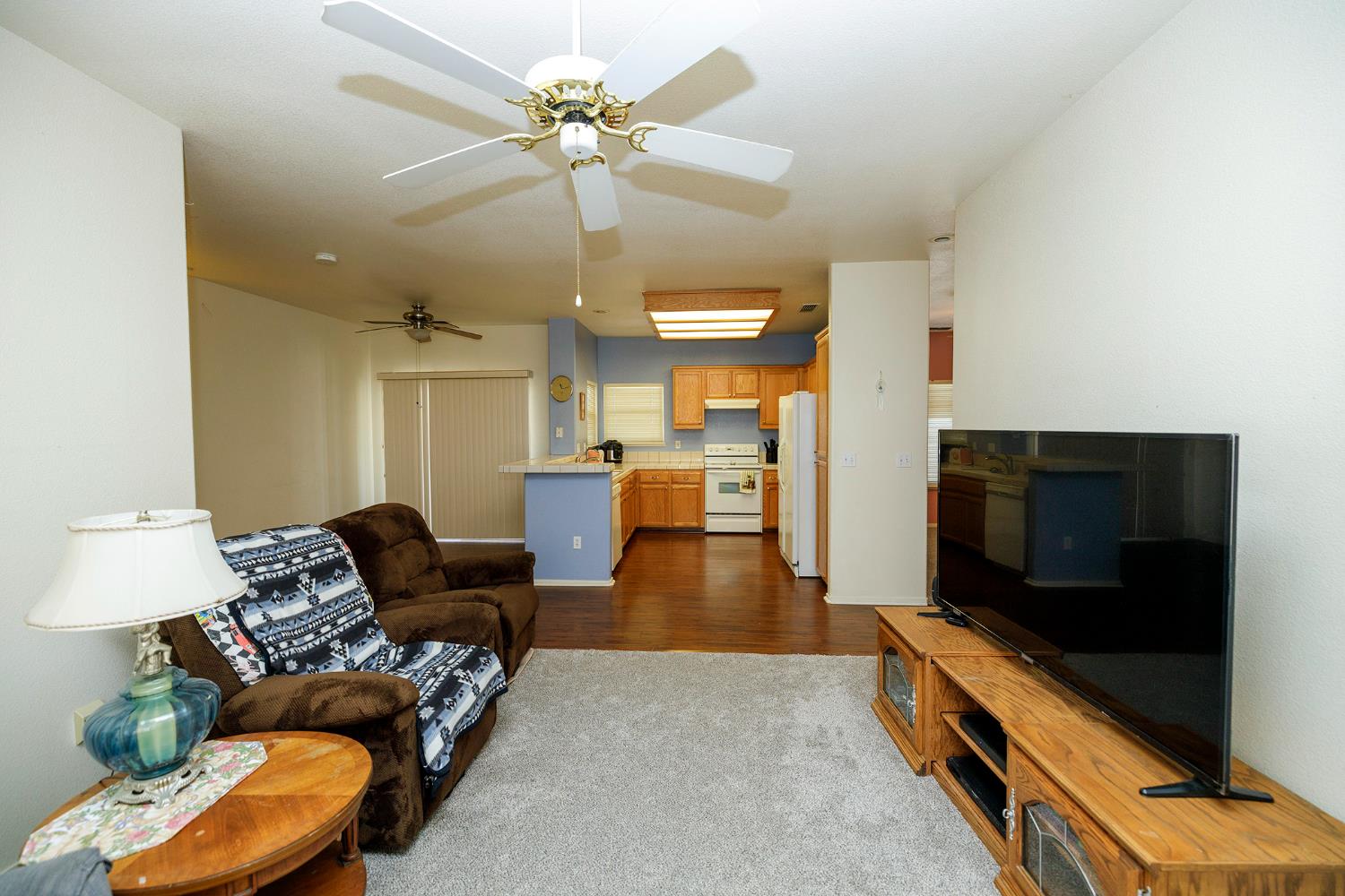 3377 Four Seasons Dr, Turlock, CA 95382