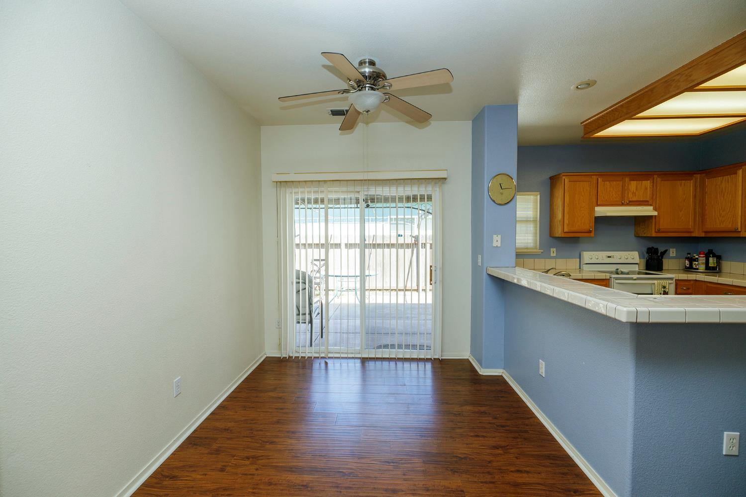 3377 Four Seasons Dr, Turlock, CA 95382