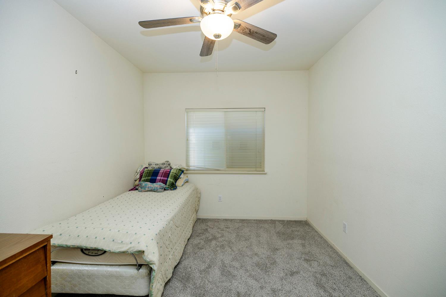 3377 Four Seasons Dr, Turlock, CA 95382