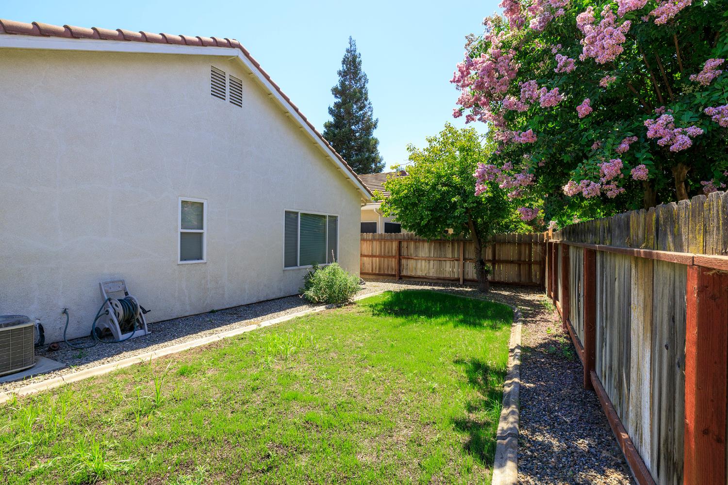 3377 Four Seasons Dr, Turlock, CA 95382