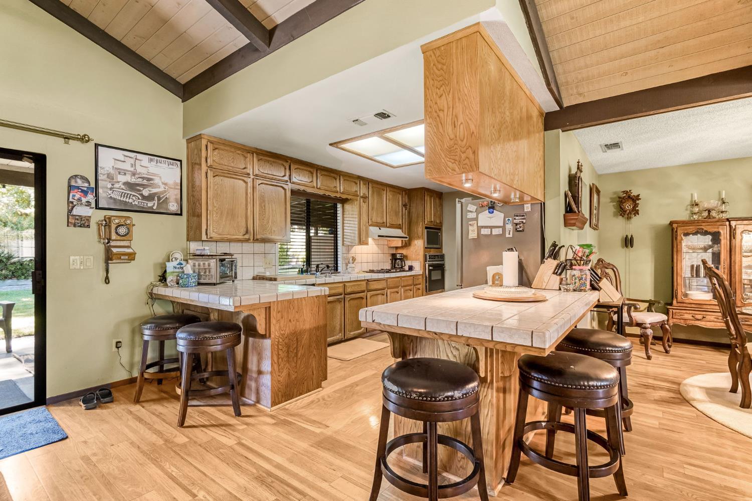 19117 Farallon Rd, Madera, CA 93638