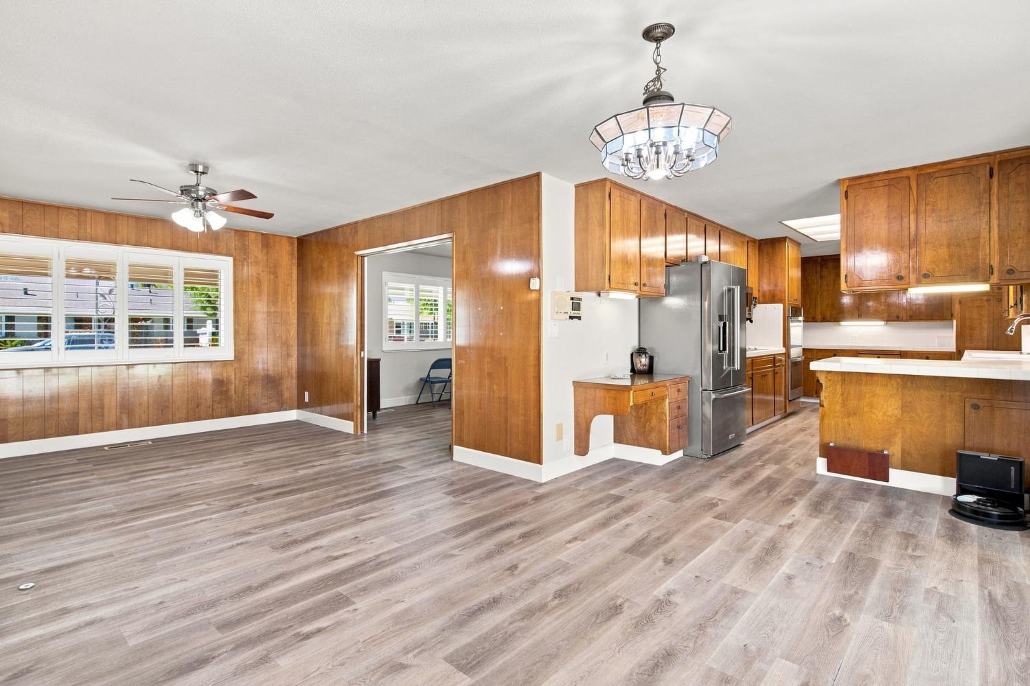 2421 Acorn Ln, Ceres, CA 95307