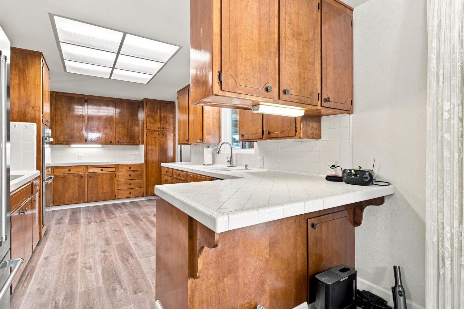 2421 Acorn Ln, Ceres, CA 95307