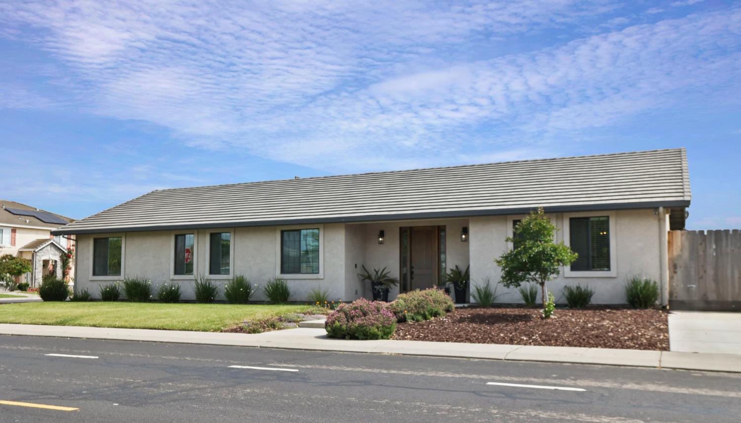 583 Pestana Ave, Manteca, CA 95336