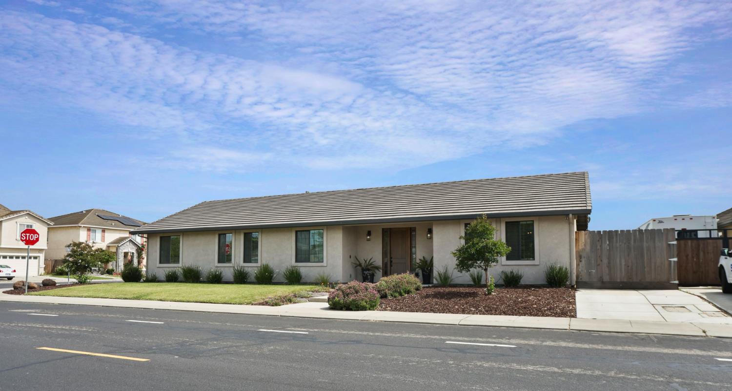 583 Pestana Ave, Manteca, CA 95336