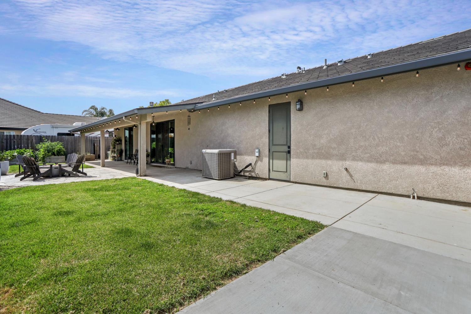 583 Pestana Ave, Manteca, CA 95336