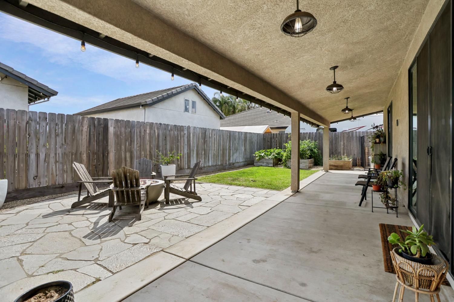 583 Pestana Ave, Manteca, CA 95336