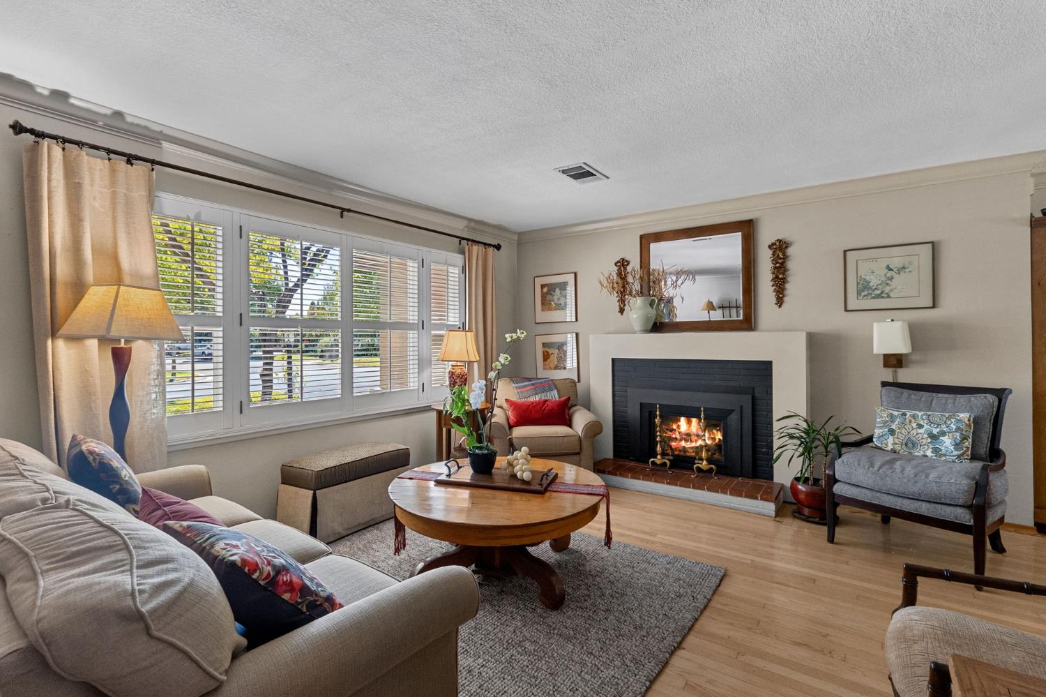1221 Como Park Way, Modesto, CA 95350