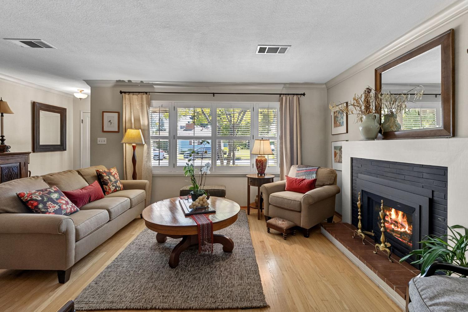 1221 Como Park Way, Modesto, CA 95350