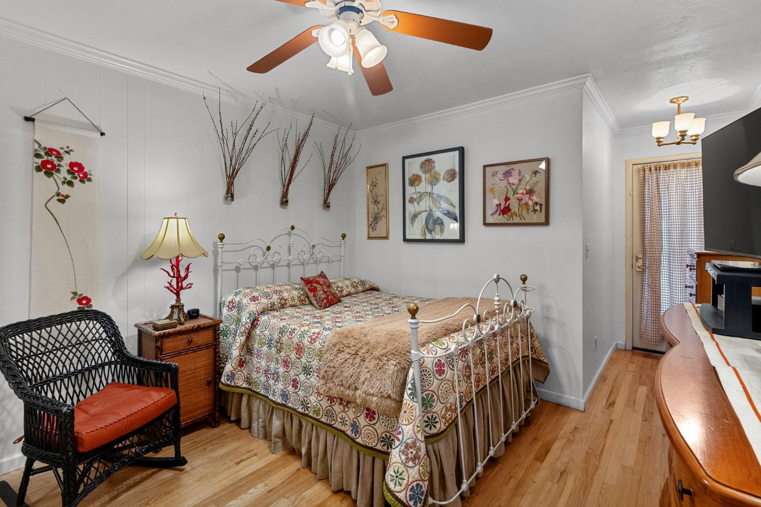 1221 Como Park Way, Modesto, CA 95350