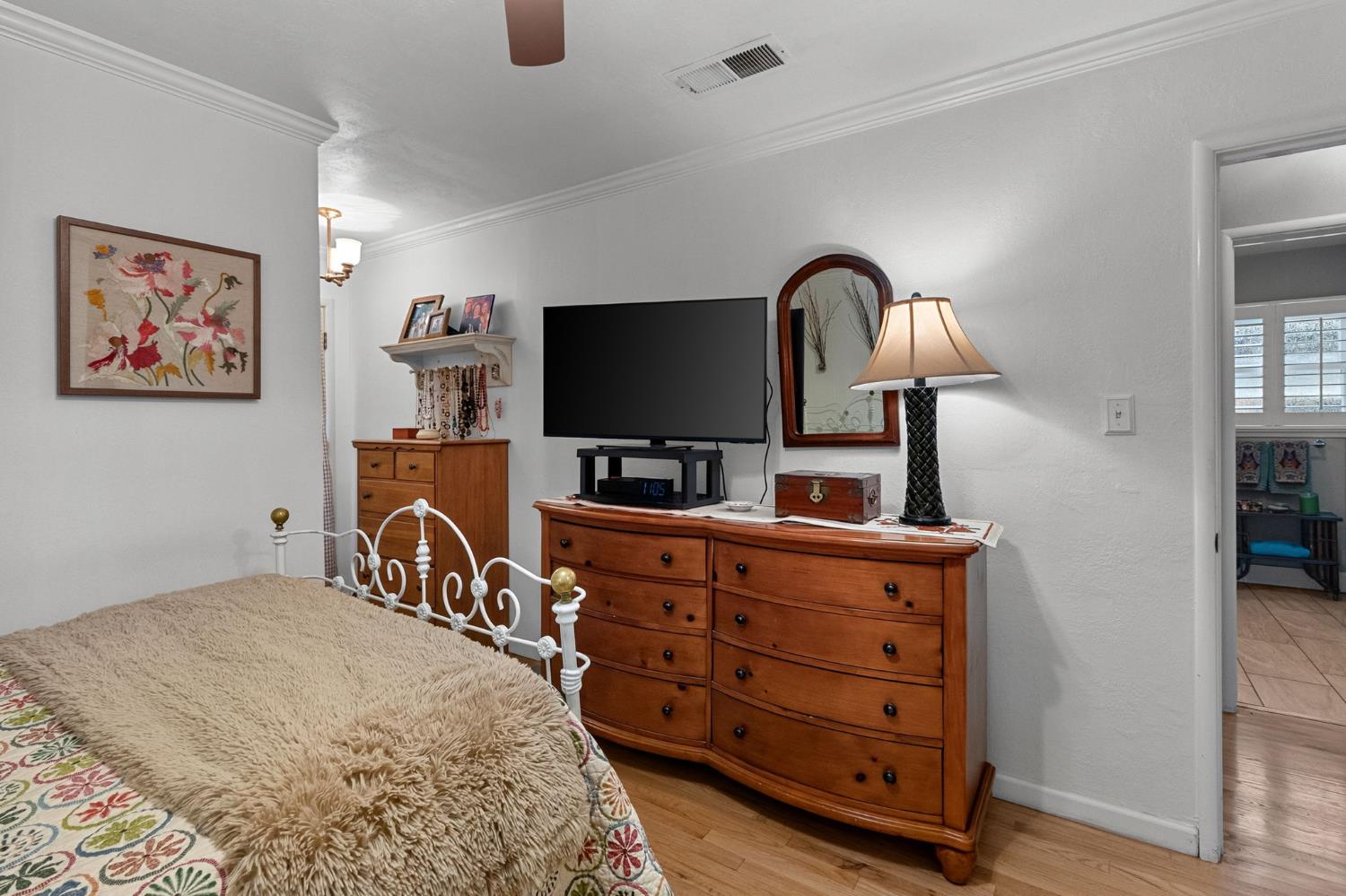 1221 Como Park Way, Modesto, CA 95350