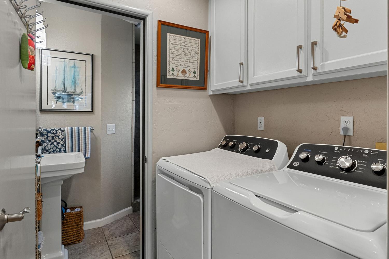 1221 Como Park Way, Modesto, CA 95350