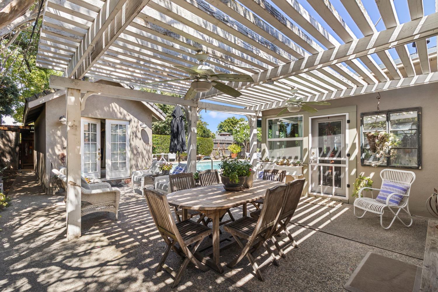 1221 Como Park Way, Modesto, CA 95350