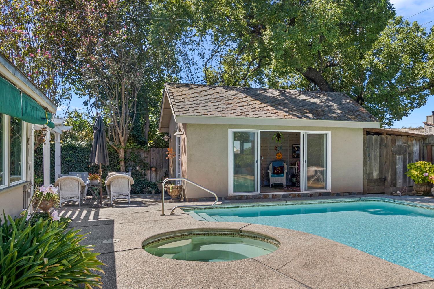 1221 Como Park Way, Modesto, CA 95350