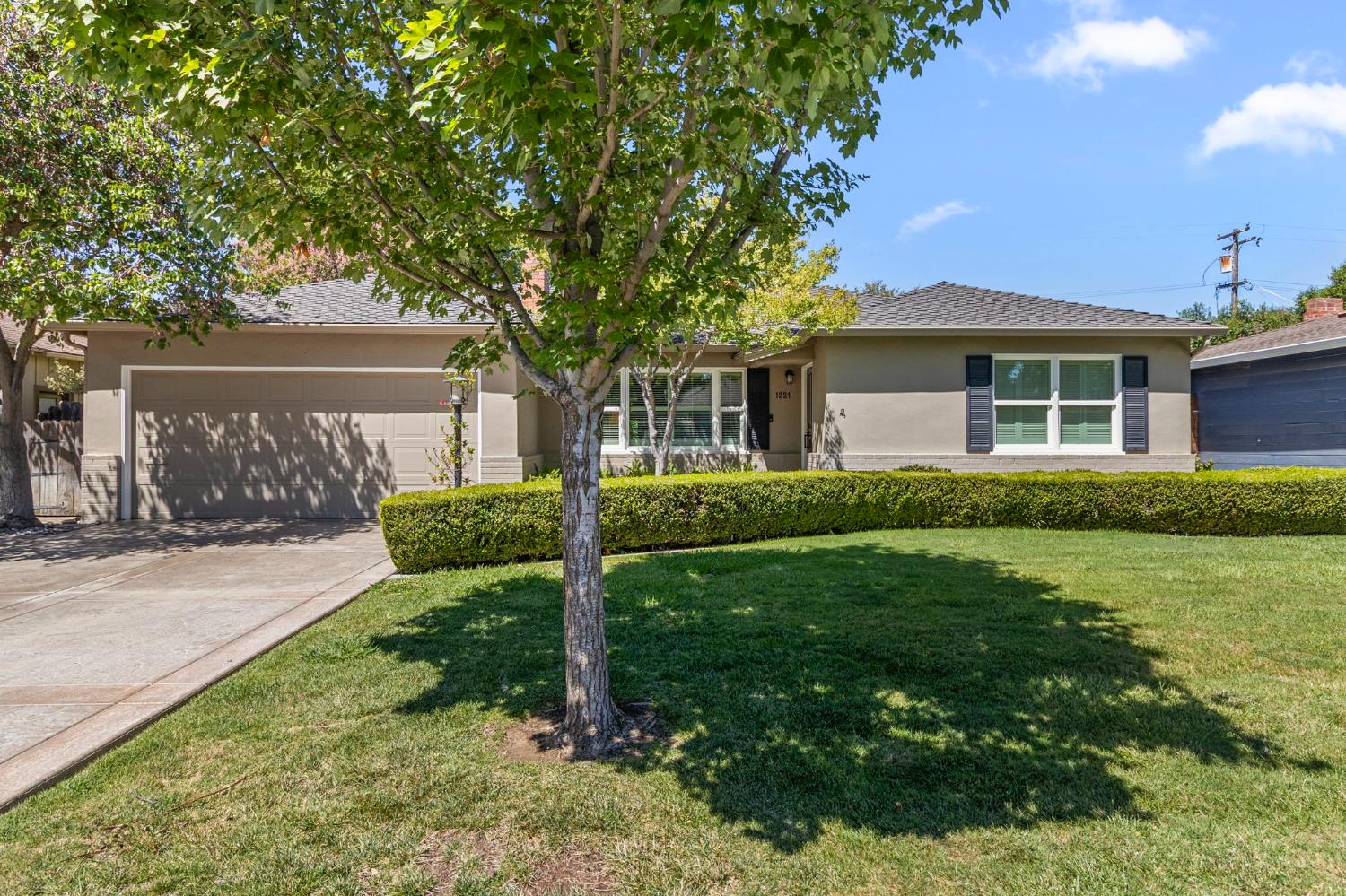 1221 Como Park Way, Modesto, CA 95350