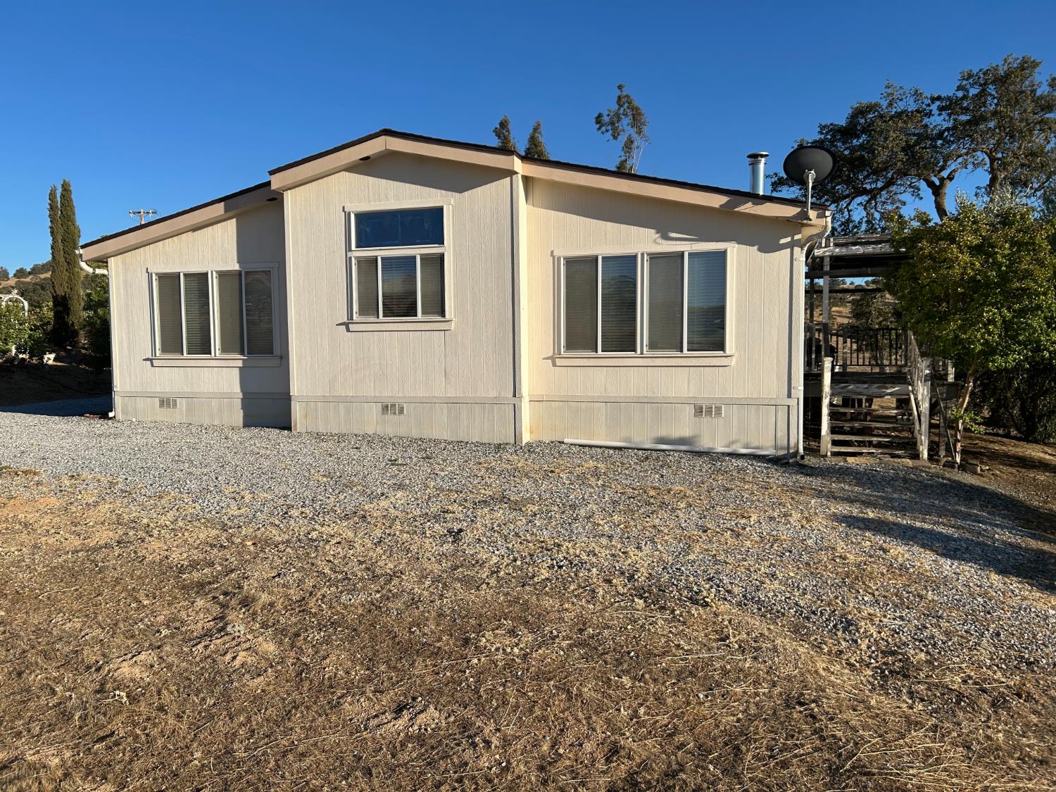 2319 Hidalgo St, La Grange, CA 95329