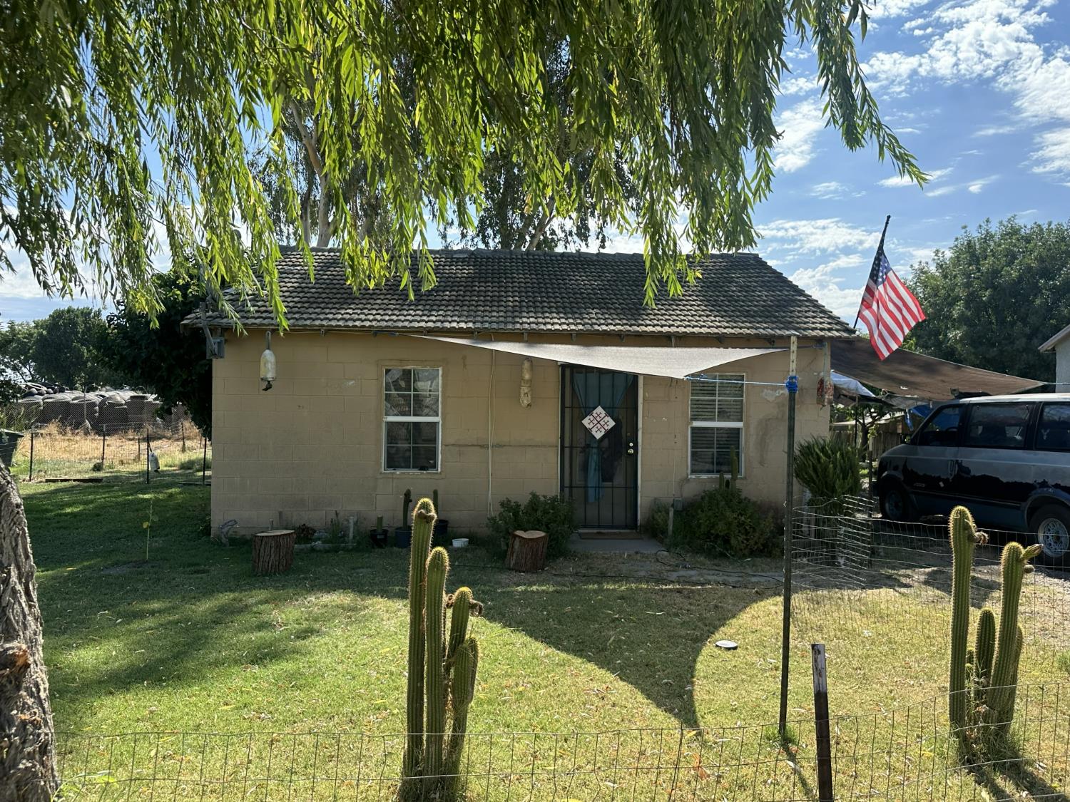 16394 Bay St, Dos Palos, CA 93620