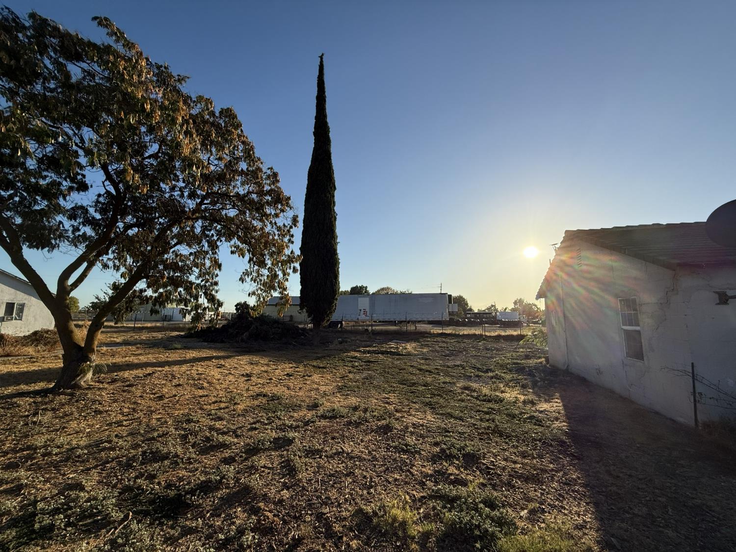 16394 Bay St, Dos Palos, CA 93620