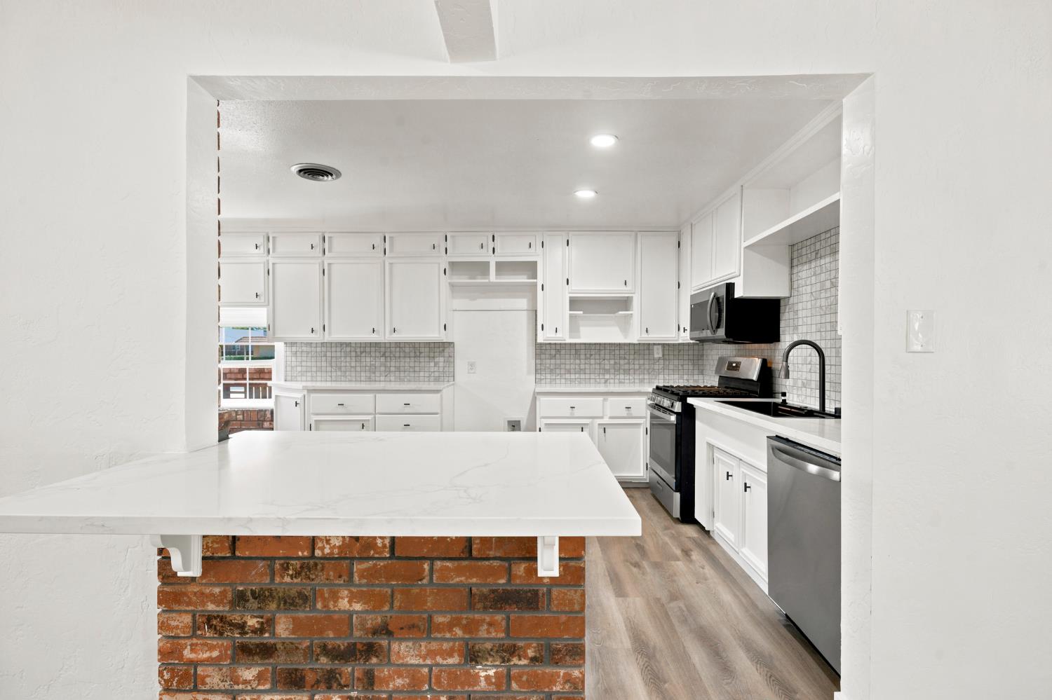 1611 Cameo Way, Modesto, CA 95350