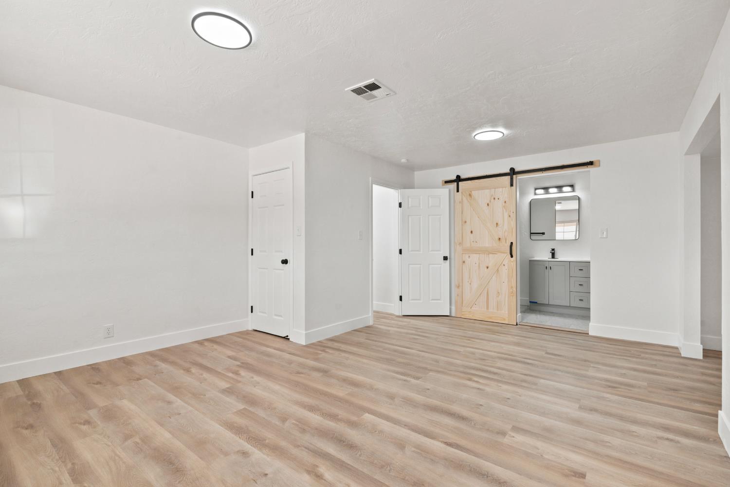 1611 Cameo Way, Modesto, CA 95350