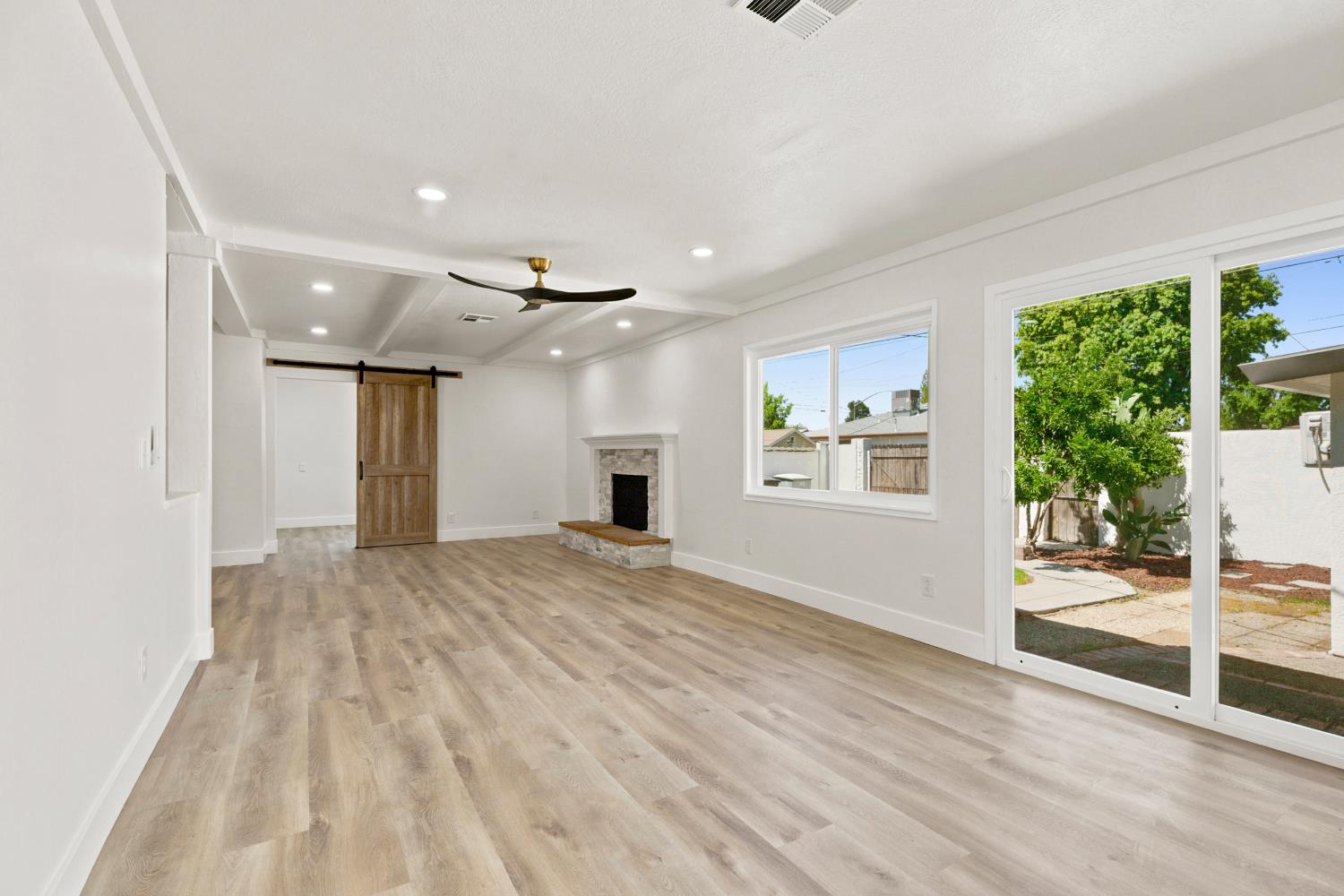 1611 Cameo Way, Modesto, CA 95350