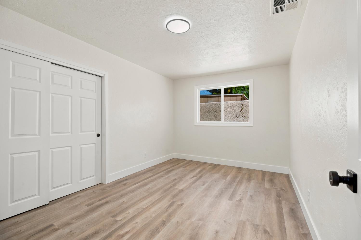 1611 Cameo Way, Modesto, CA 95350