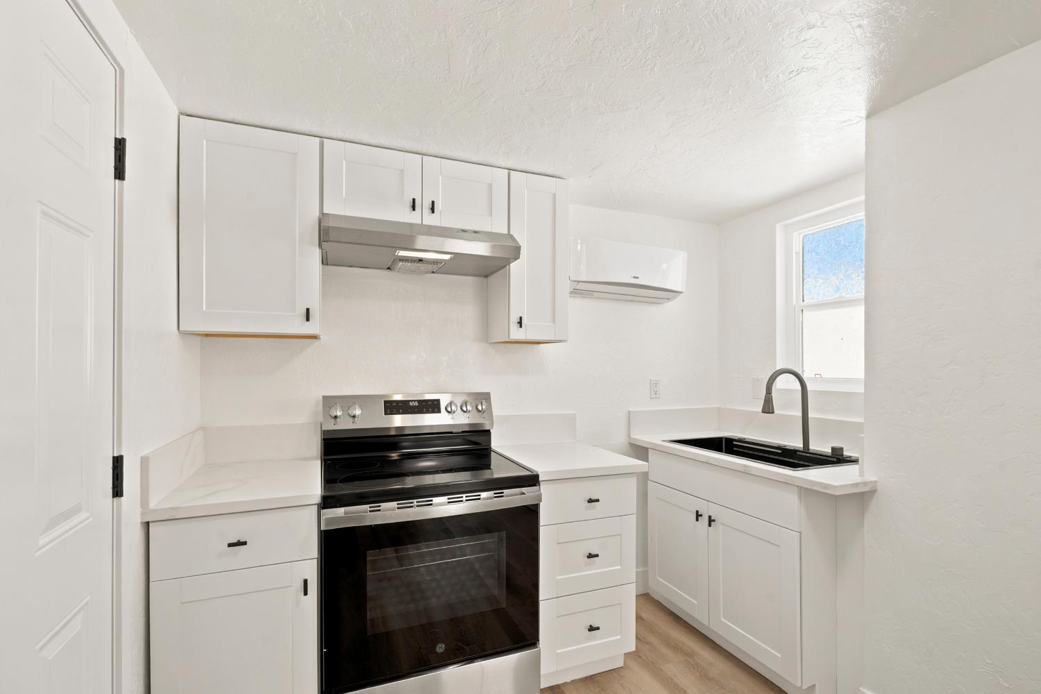 1611 Cameo Way, Modesto, CA 95350