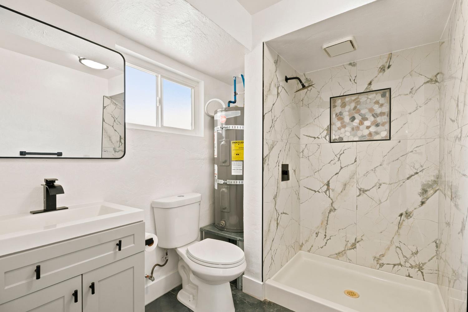1611 Cameo Way, Modesto, CA 95350