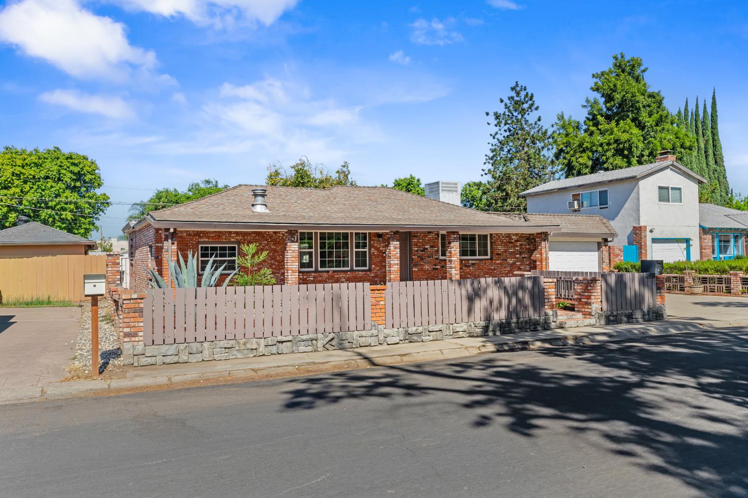 1611 Cameo Way, Modesto, CA 95350
