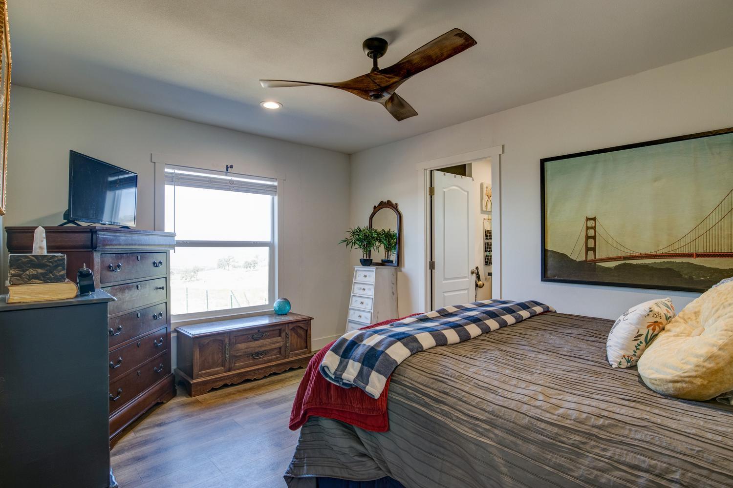 9717 Banderilla Dr, La Grange, CA 95329