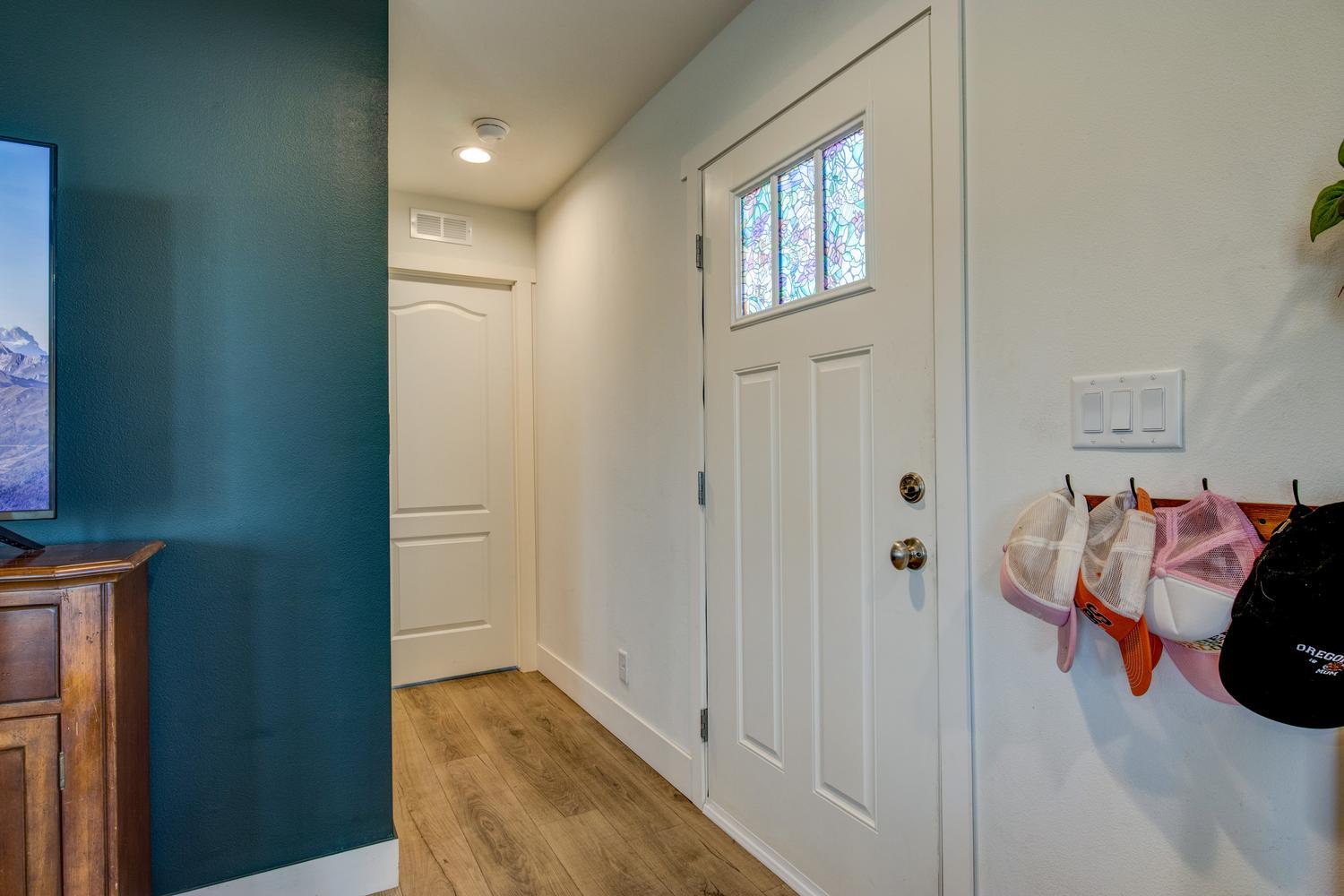 9717 Banderilla Dr, La Grange, CA 95329