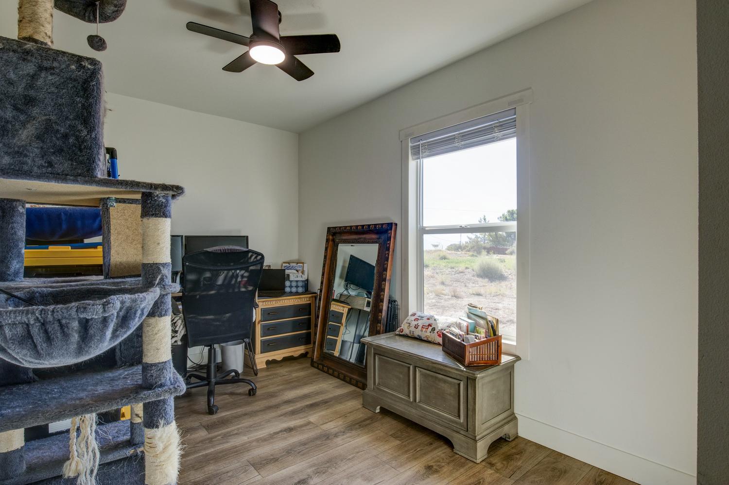 9717 Banderilla Dr, La Grange, CA 95329