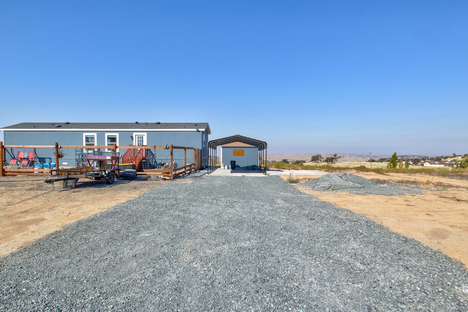 9717 Banderilla Dr, La Grange, CA 95329