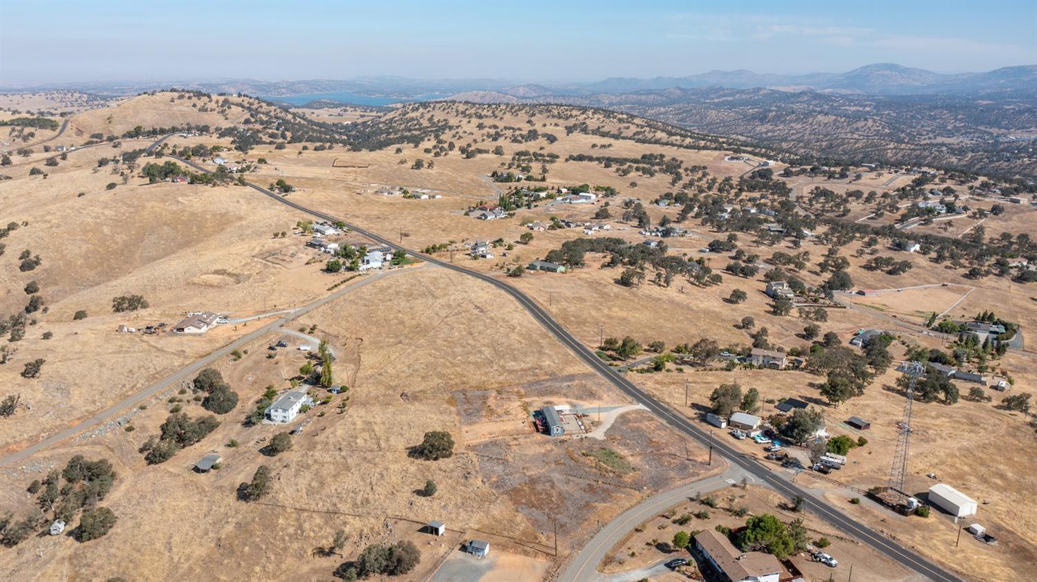 9717 Banderilla Dr, La Grange, CA 95329