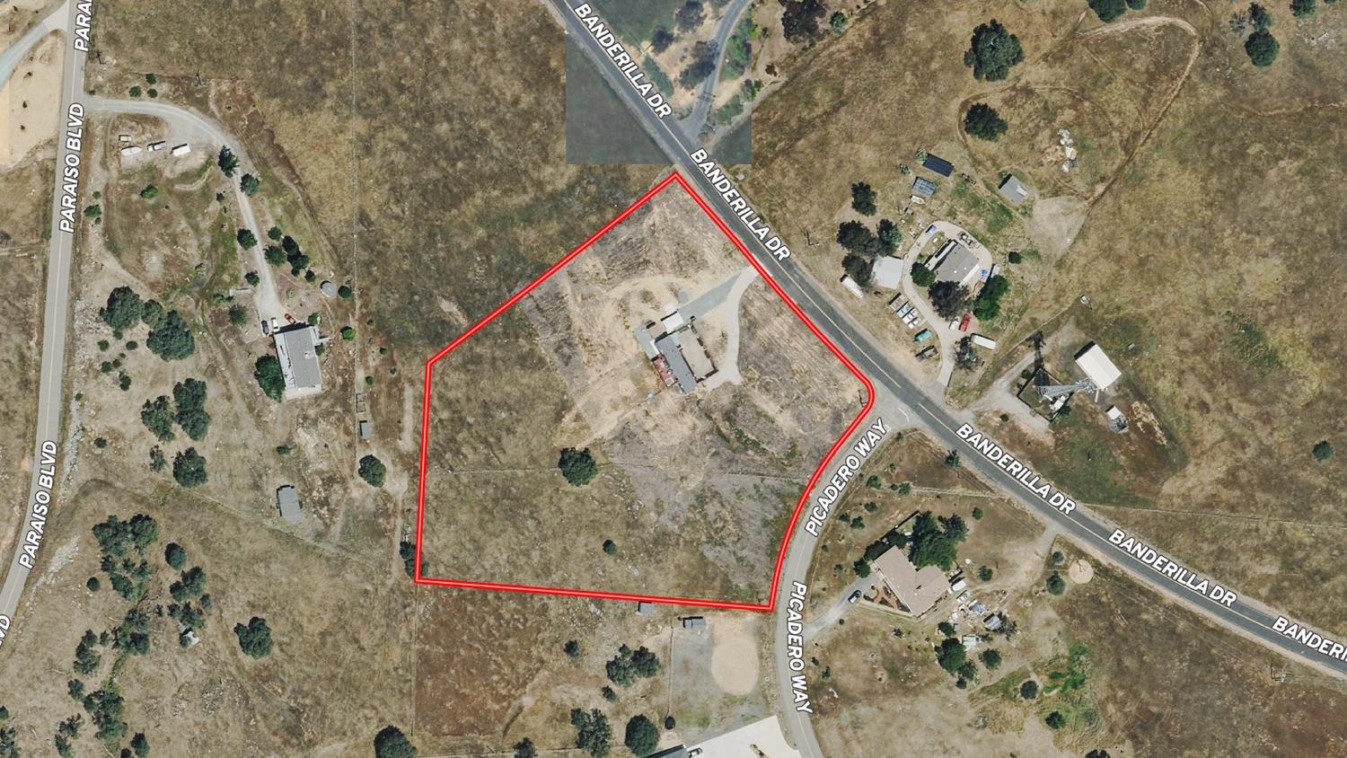 9717 Banderilla Dr, La Grange, CA 95329