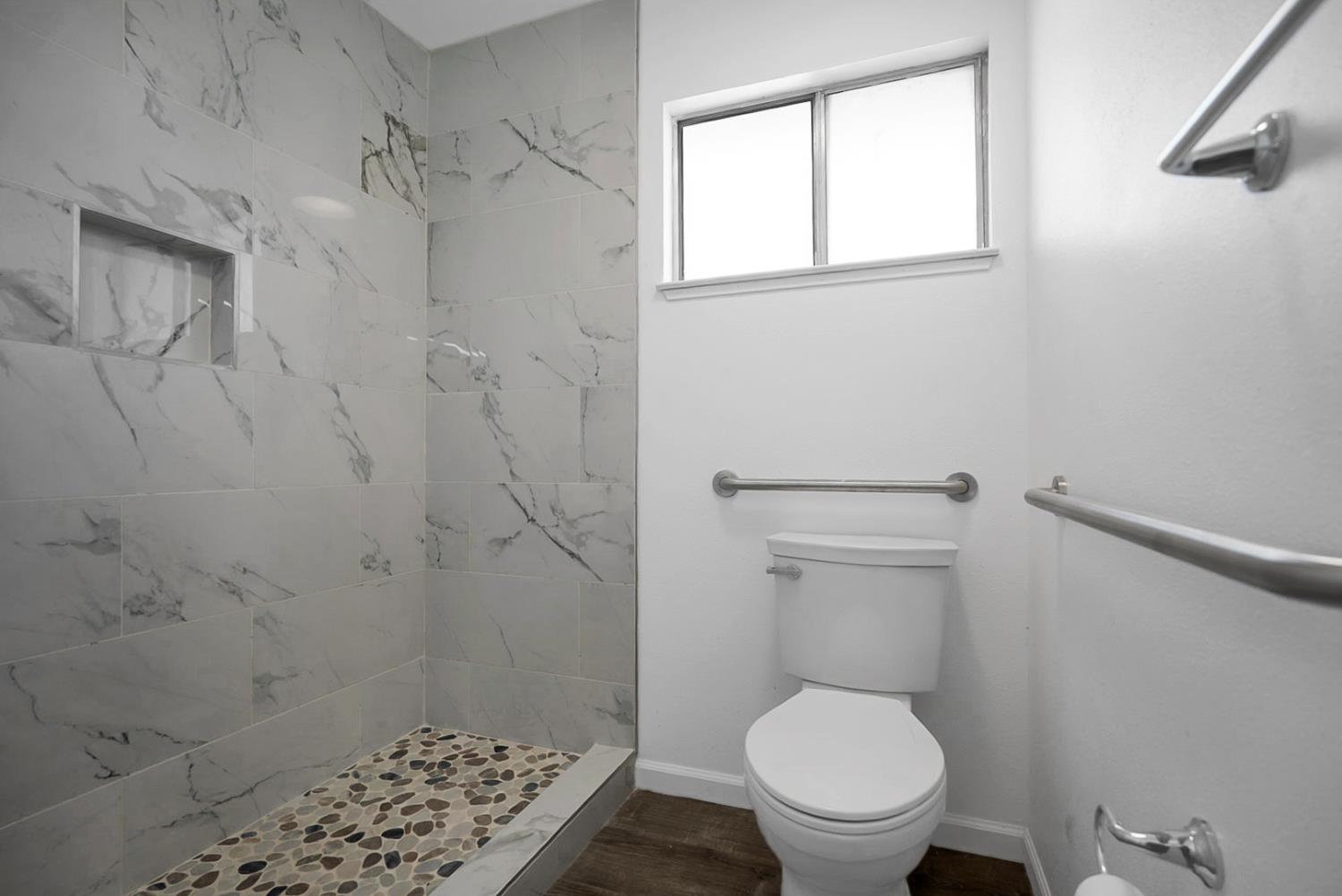 3024 Conant Ave, Modesto, CA 95350