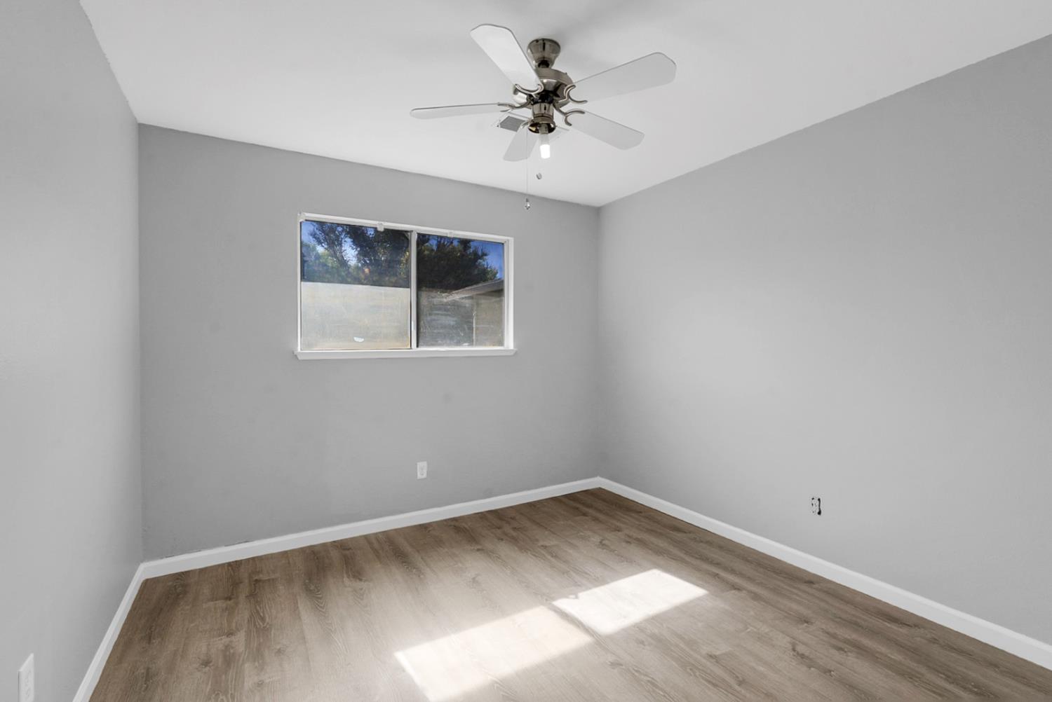 3024 Conant Ave, Modesto, CA 95350