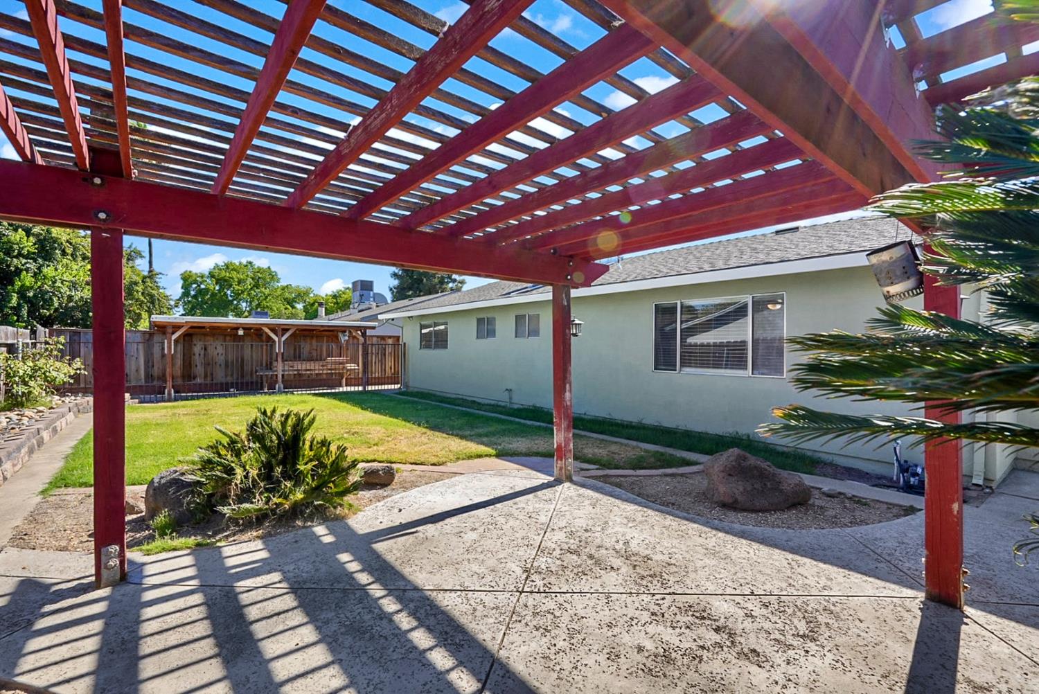 3024 Conant Ave, Modesto, CA 95350