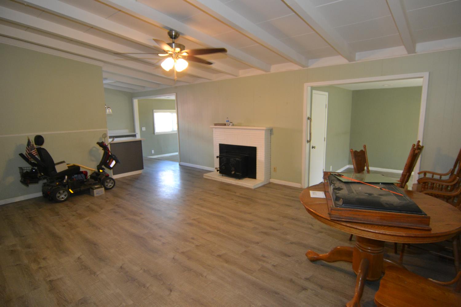 1419 Pleasanton Pl, Oakdale, CA 95361