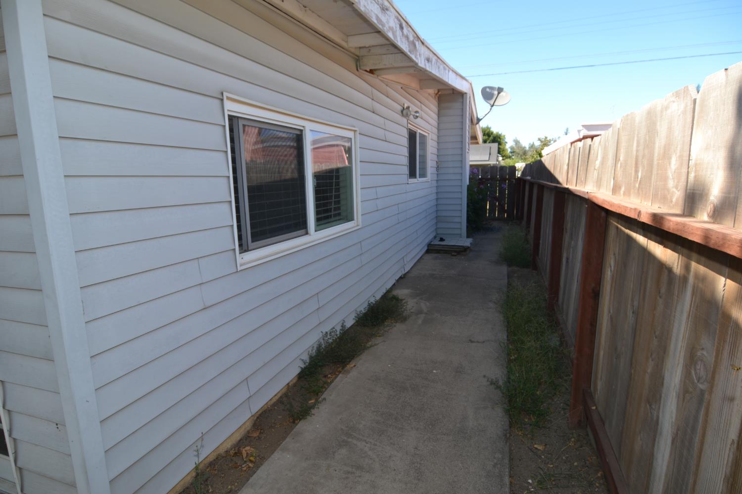 1419 Pleasanton Pl, Oakdale, CA 95361