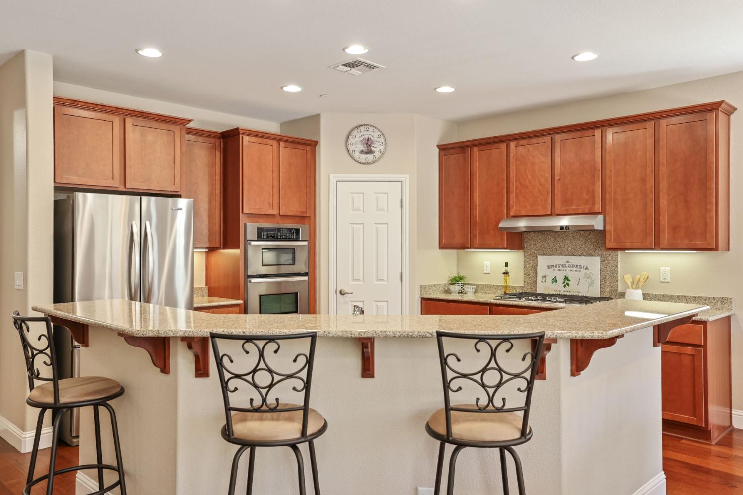 1534 Maple Valley St, Manteca, CA 95336