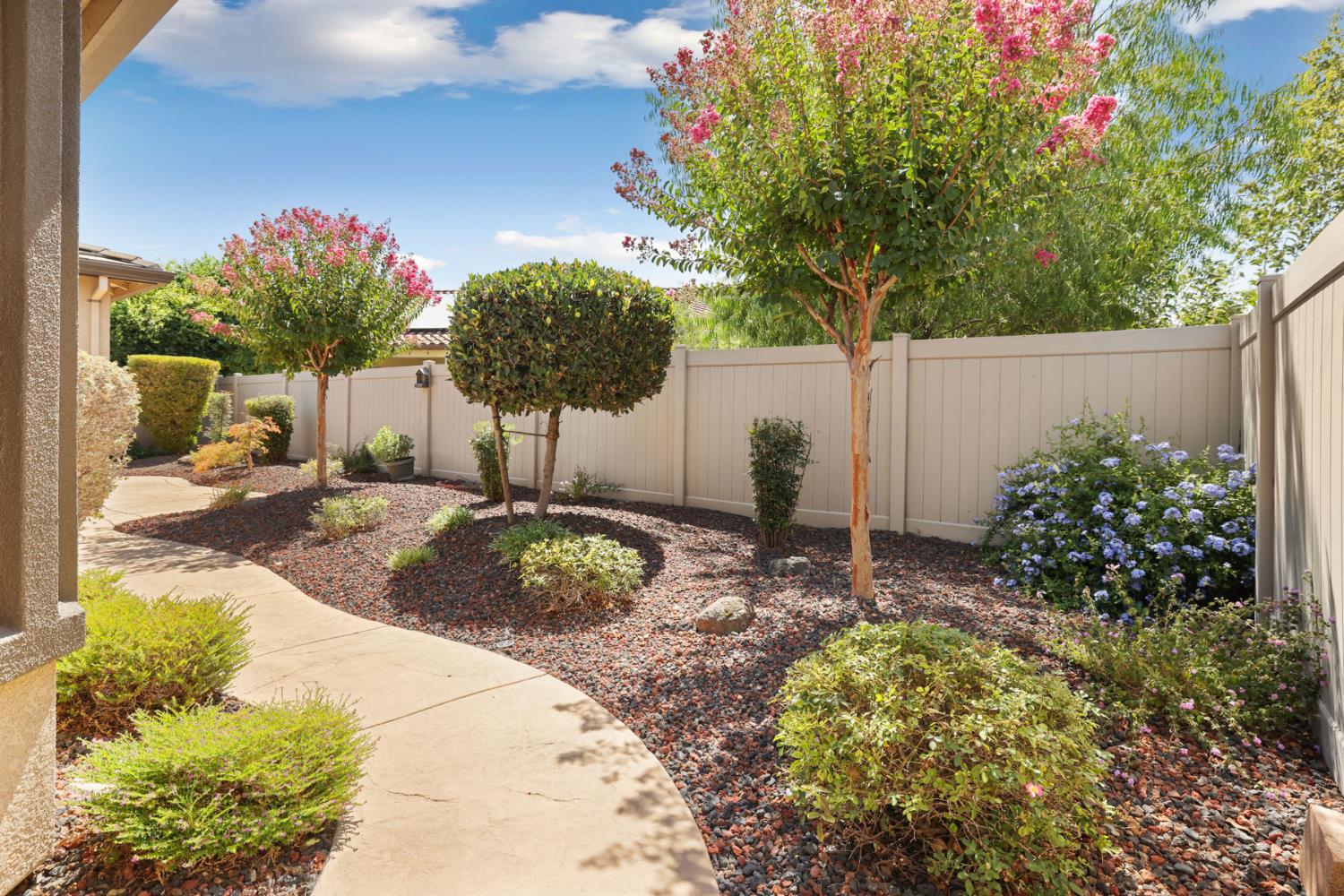 1534 Maple Valley St, Manteca, CA 95336