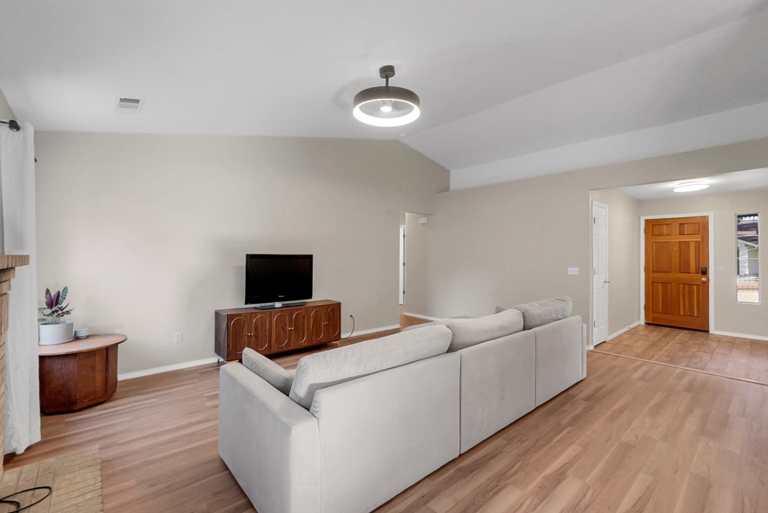 975 Doe Ct, Merced, CA 95340