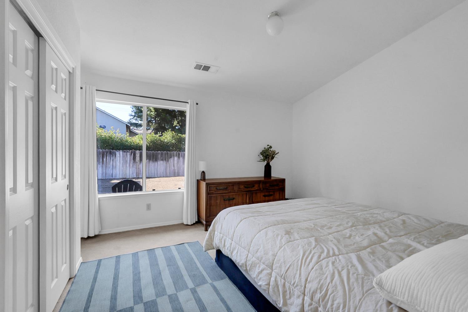 975 Doe Ct, Merced, CA 95340