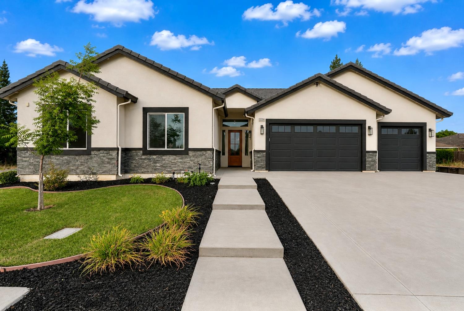 3394 Banbury Ln, Merced, CA 95340